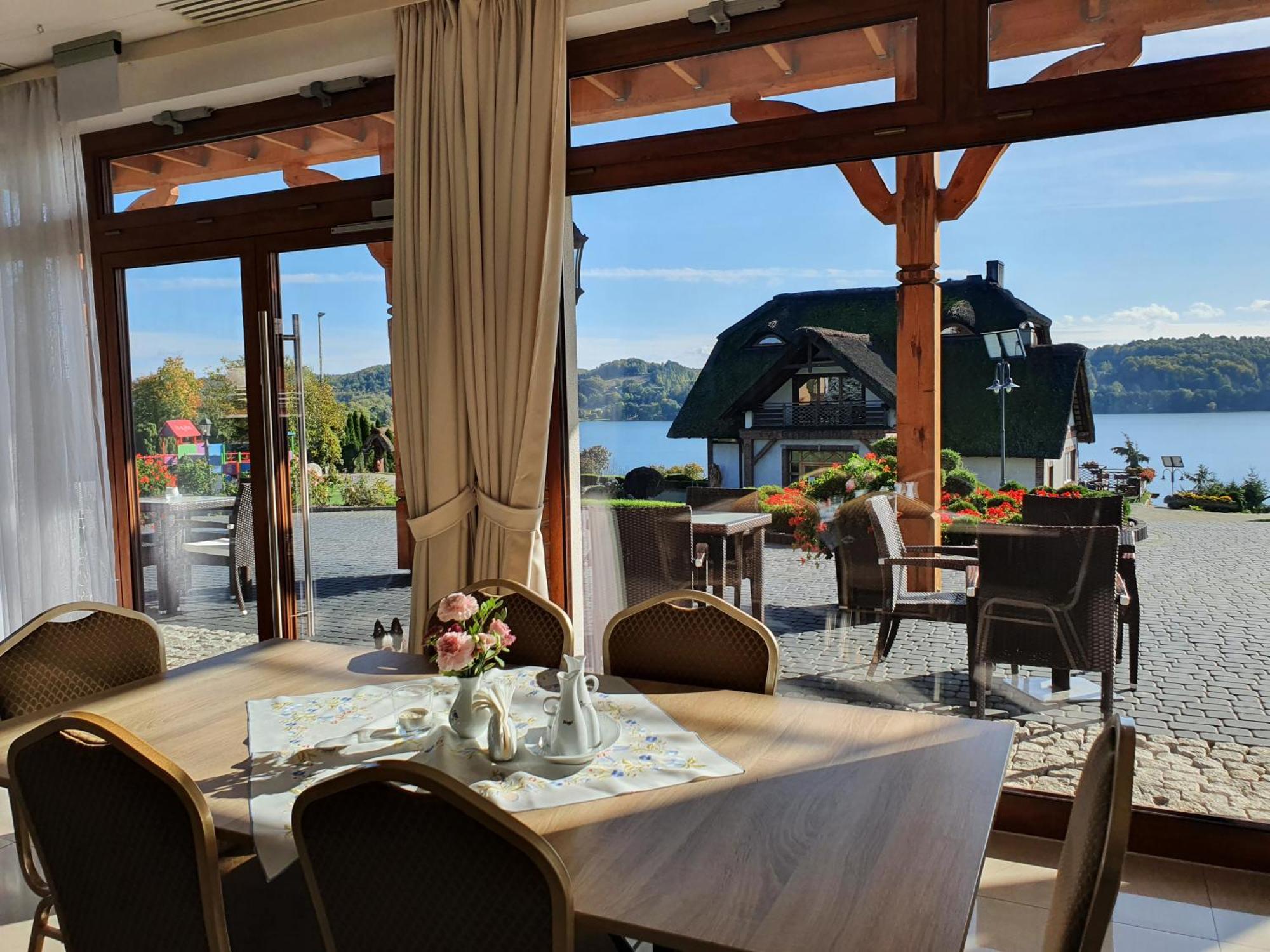 Wichrowe Wzgorze Chmielno Hotel Buitenkant foto