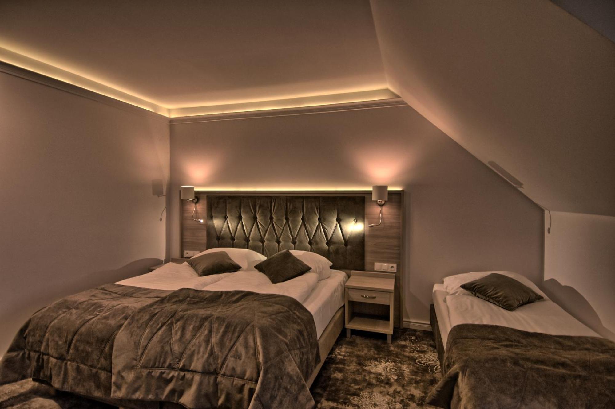 Wichrowe Wzgorze Chmielno Hotel Buitenkant foto